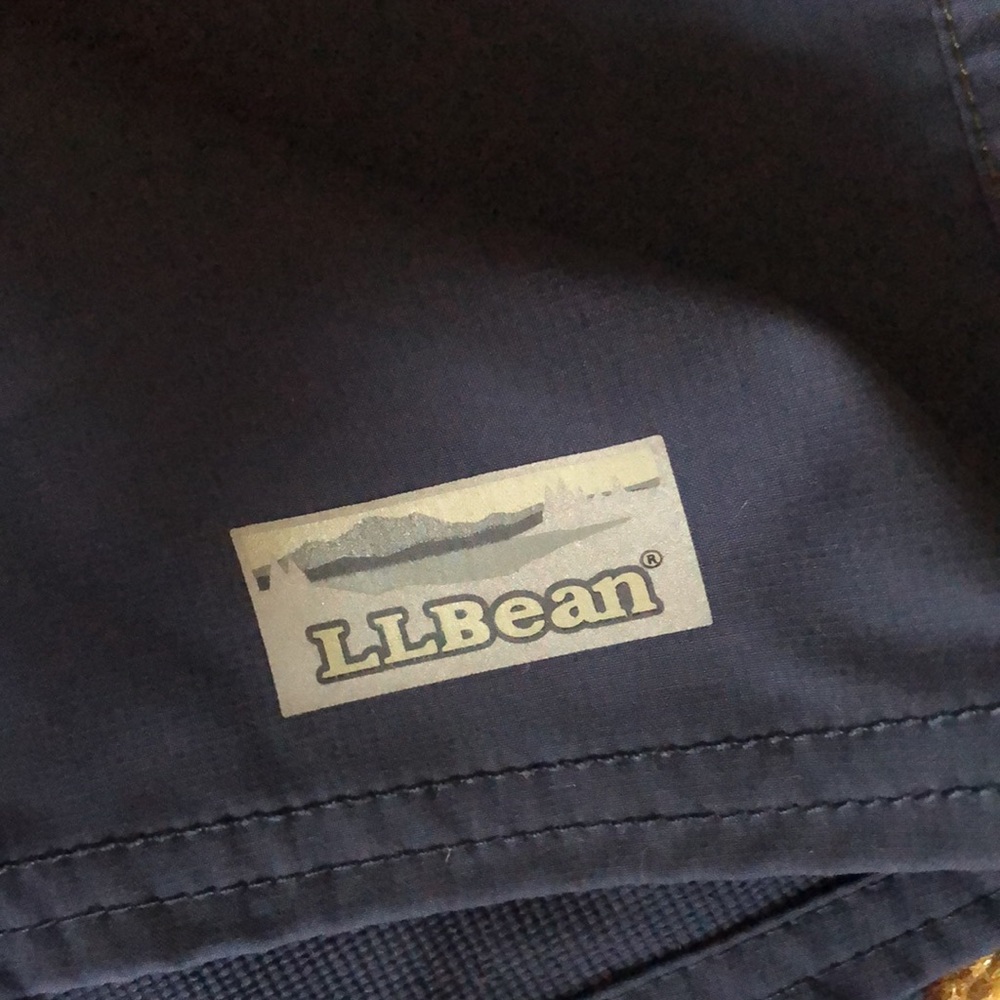 L.L. Bean swim trunks. Mesh Liner. 10” inseam. 20” outseam. Green & Blue. - Picture 2 of 6